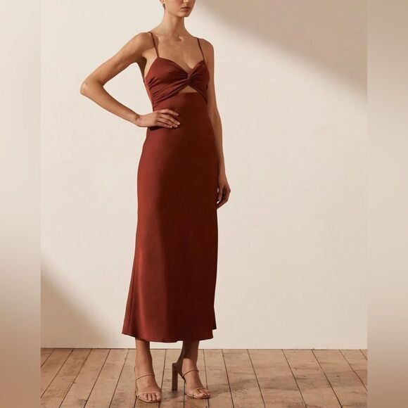 NWT Shona Joy Luxe Twist Front Sleeveless Satin Midi Dress in Sangria size 12 - Picture 3 of 13